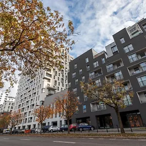 - Great Location- One Bedroom - Siedmiogrodzka 3 Warszawa